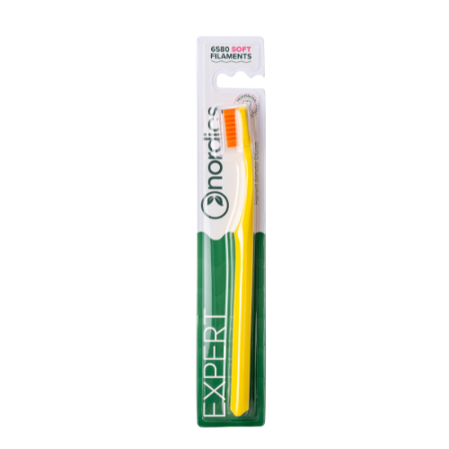 Nordics Nordics Expert Curve 6580 soft toothbrush yellow